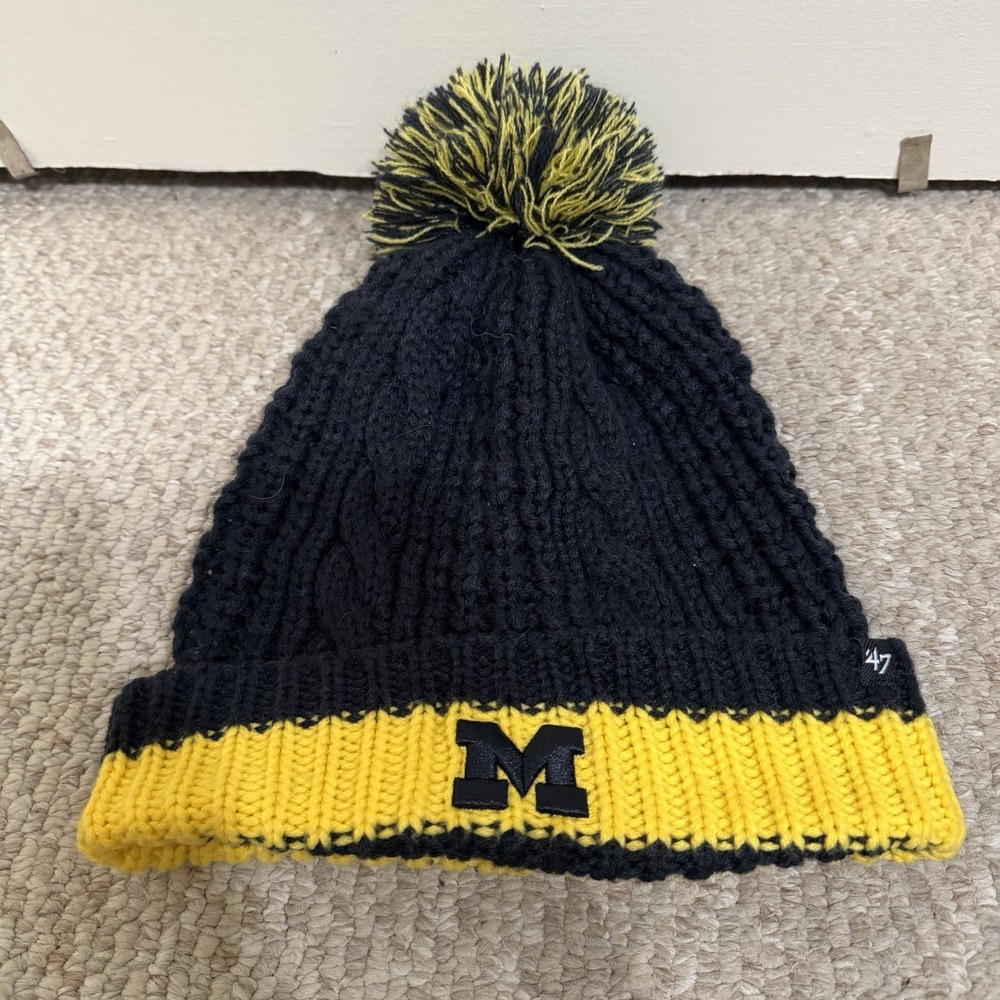 Michigan Wolverines Beanie Hat Cap OSFM Women's Knit '47 Brand Cuffed Pom Pom